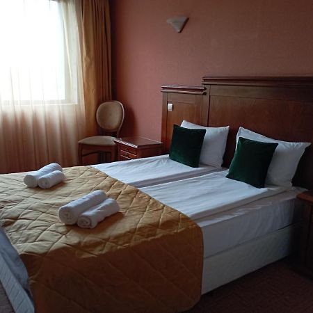 Hotel Bolyari Veliko Tarnovo Luaran gambar