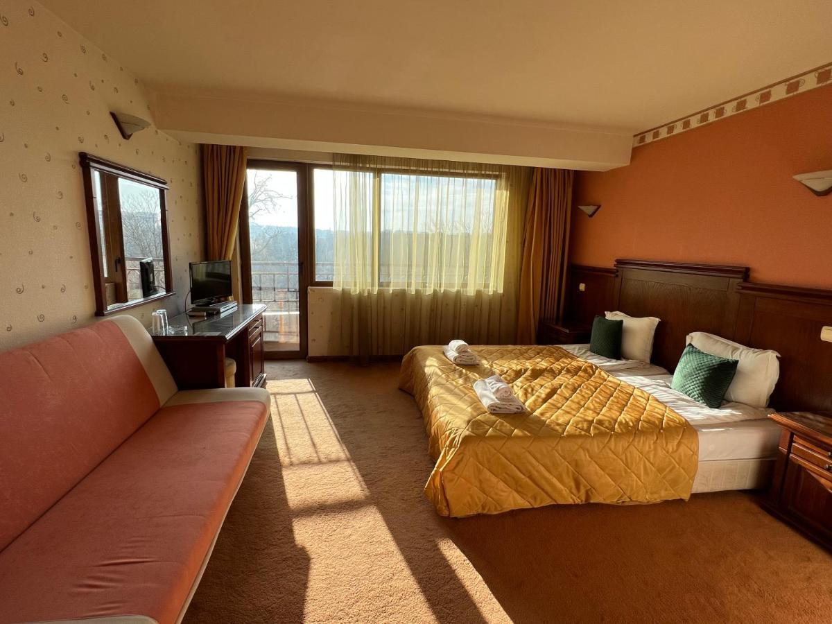 Hotel Bolyari Veliko Tarnovo Luaran gambar