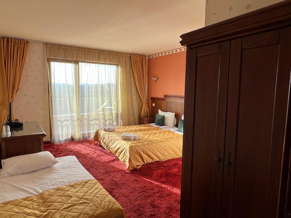 Hotel Bolyari Veliko Tarnovo Luaran gambar