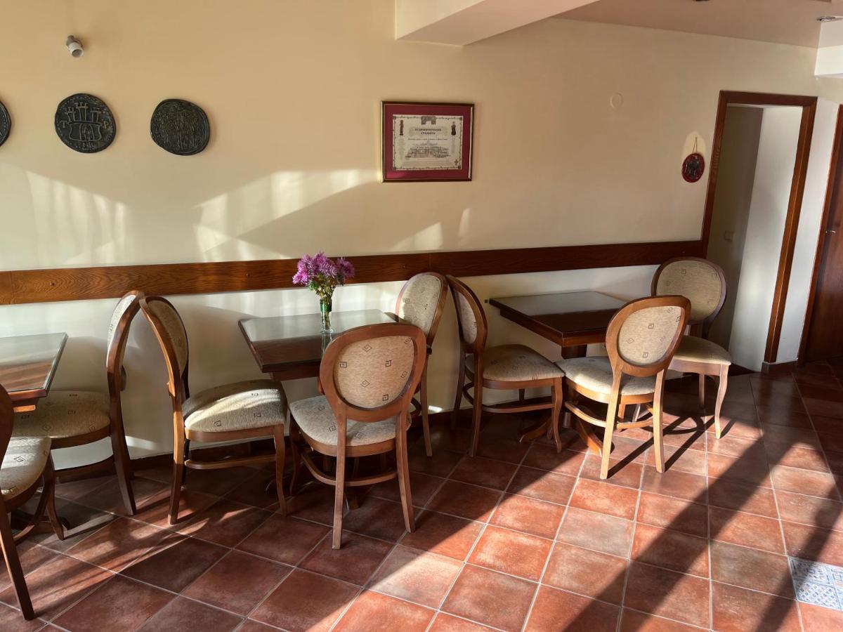 Hotel Bolyari Veliko Tarnovo Luaran gambar