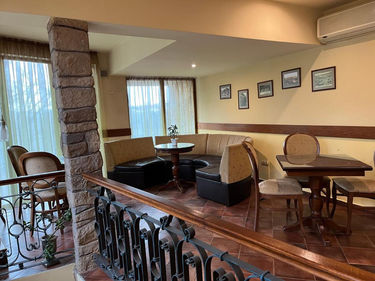 Hotel Bolyari Veliko Tarnovo Luaran gambar