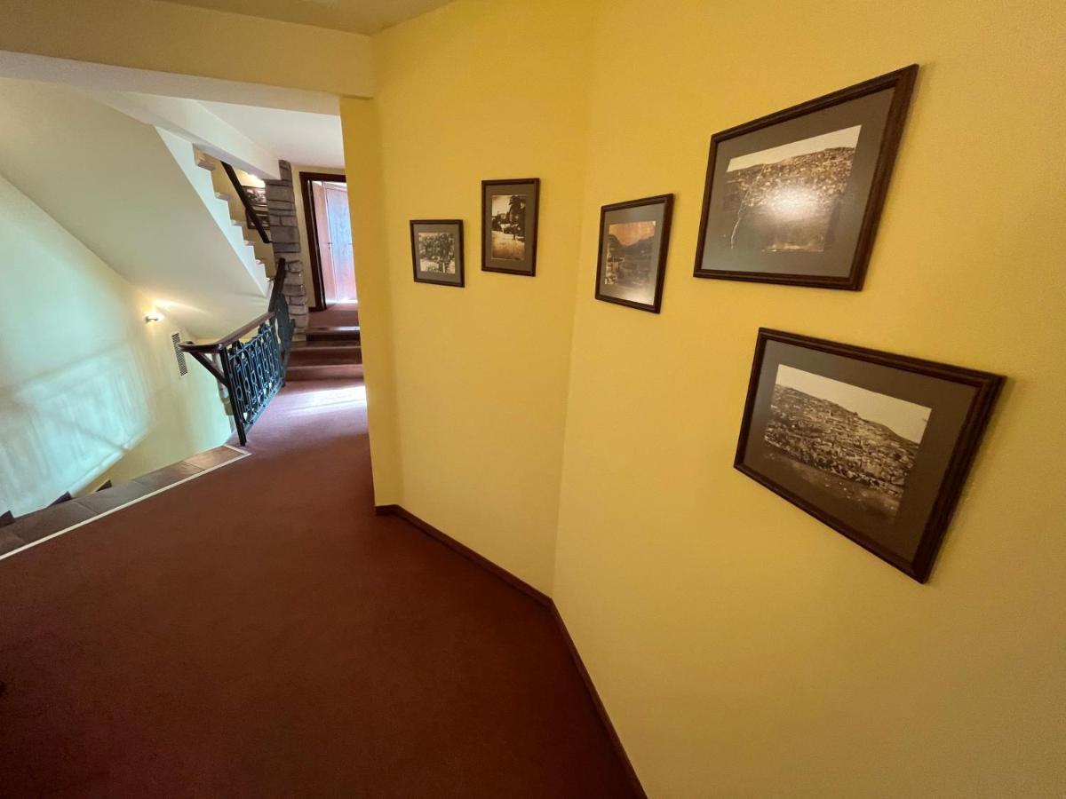Hotel Bolyari Veliko Tarnovo Luaran gambar